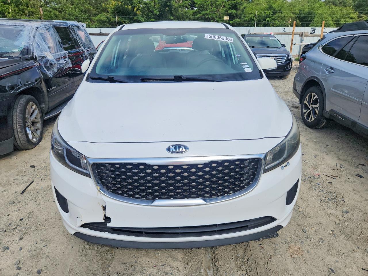 2016 KIA SEDONA L - Low level