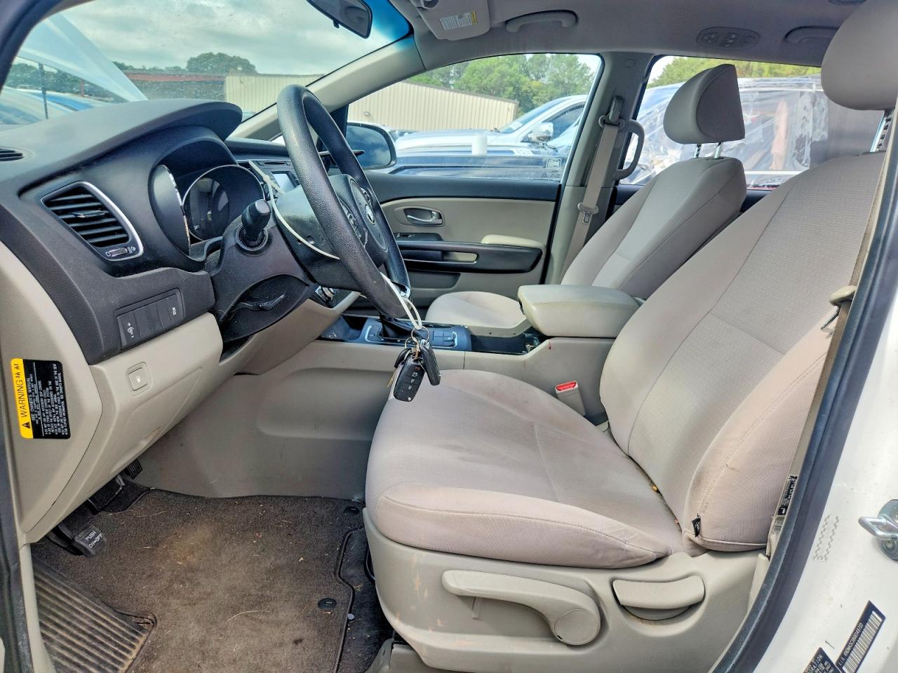 2016 KIA SEDONA L - Low level