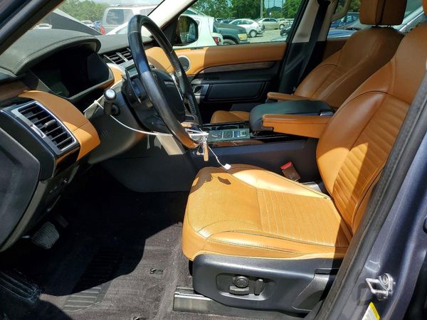 2018 LAND ROVER DISCOVERY HSE Luxury