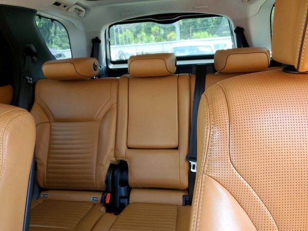 2018 LAND ROVER DISCOVERY HSE Luxury
