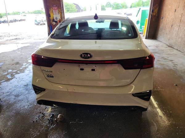 2021 KIA FORTE FE, LXS