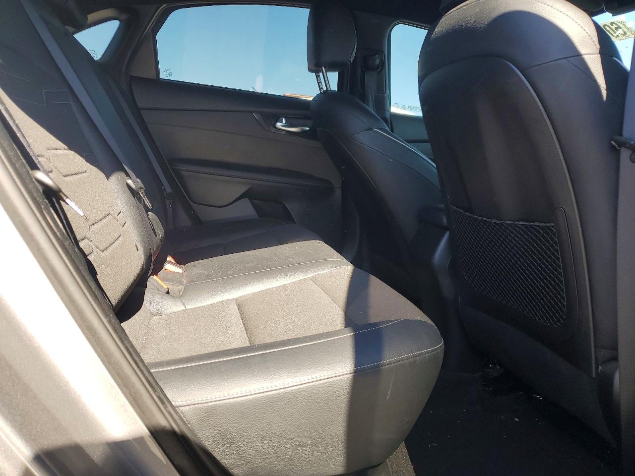 2023 KIA FORTE GT Line