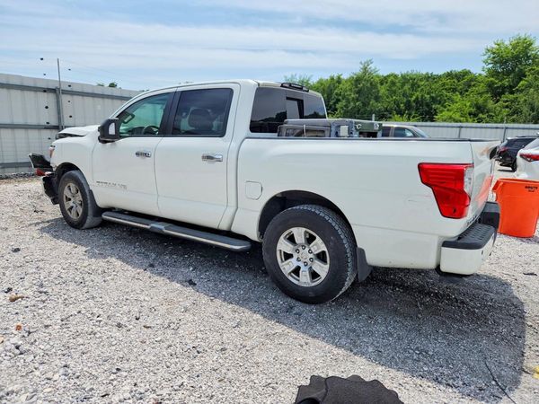 2019 NISSAN TITAN