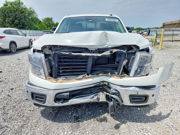 2019 NISSAN TITAN