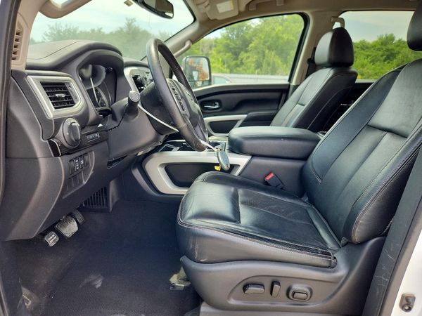 2019 NISSAN TITAN
