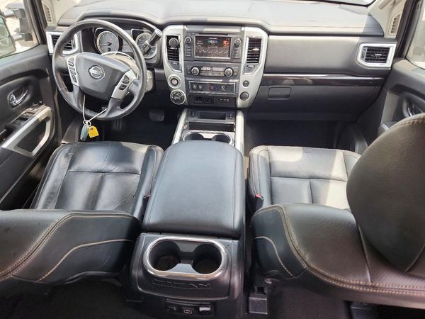 2019 NISSAN TITAN