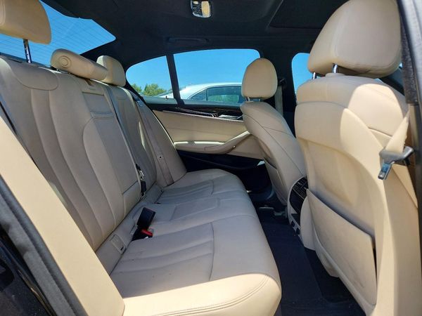2018 BMW 530E
