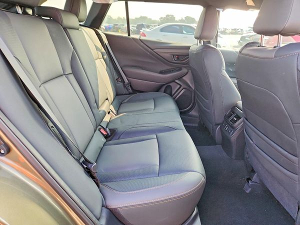 2025 SUBARU OUTBACK