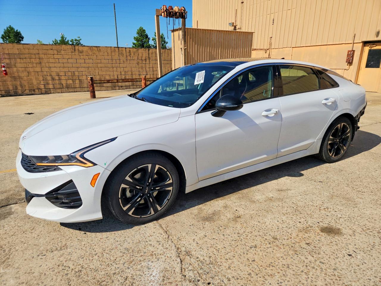 2022 KIA K5