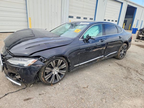 2022 VOLVO S90 Inscription — Front 3/4