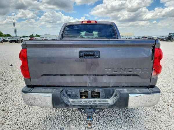 2021 TOYOTA TUNDRA SR5 grade