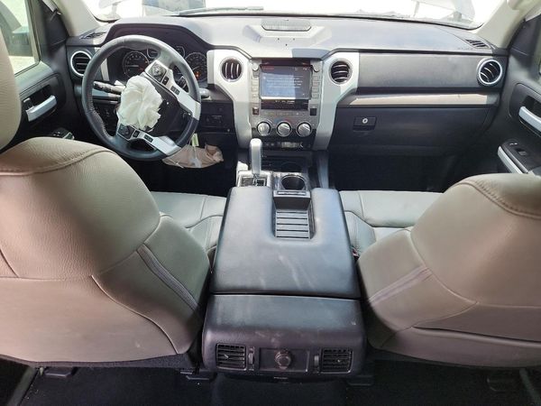 2021 TOYOTA TUNDRA SR5 grade