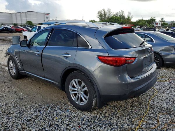 2017 INFINITI QX70