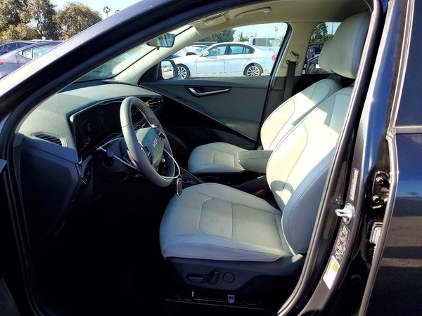 2024 KIA NIRO EX