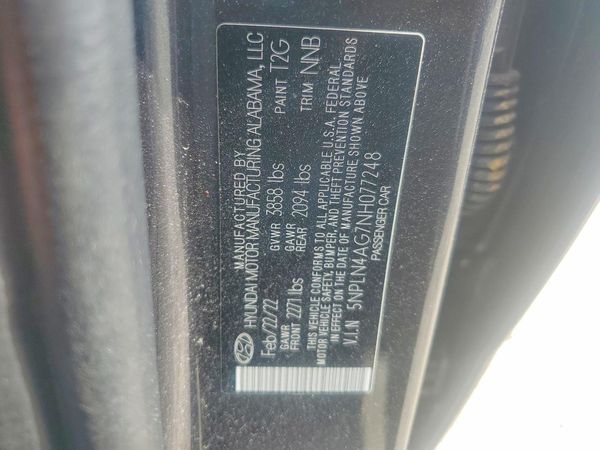 2022 HYUNDAI ELANTRA SEL w/Premium Pkg