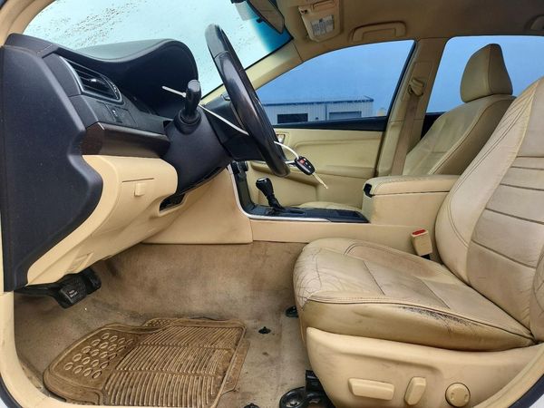 2017 TOYOTA CAMRY LE/SE/XLE/XSE — DENT
