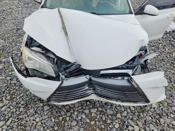 2017 TOYOTA CAMRY LE/SE/XLE/XSE — Engine bay
