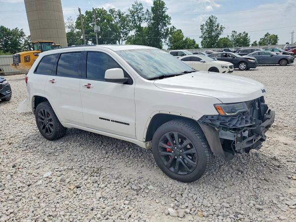2020 JEEP GRAND CHEROKEE LAREDO 4X4