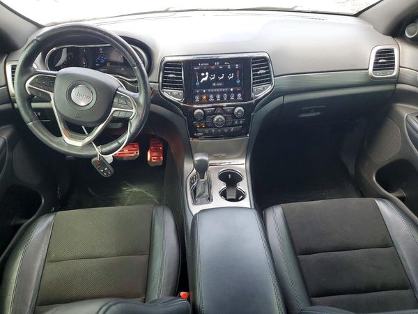 2020 JEEP GRAND CHEROKEE LAREDO 4X4