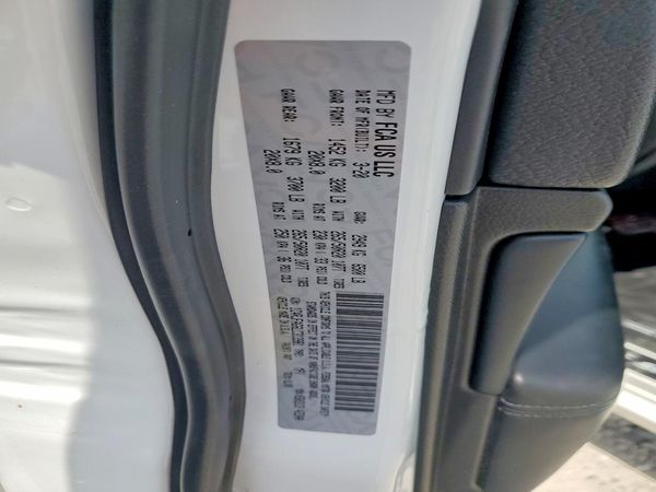 2020 JEEP GRAND CHEROKEE LAREDO 4X4