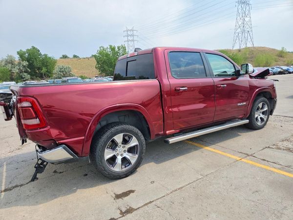2019 RAM 1500 LARAMIE CREW CAB 4X4