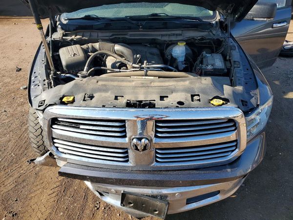 2018 RAM 1500 SLT