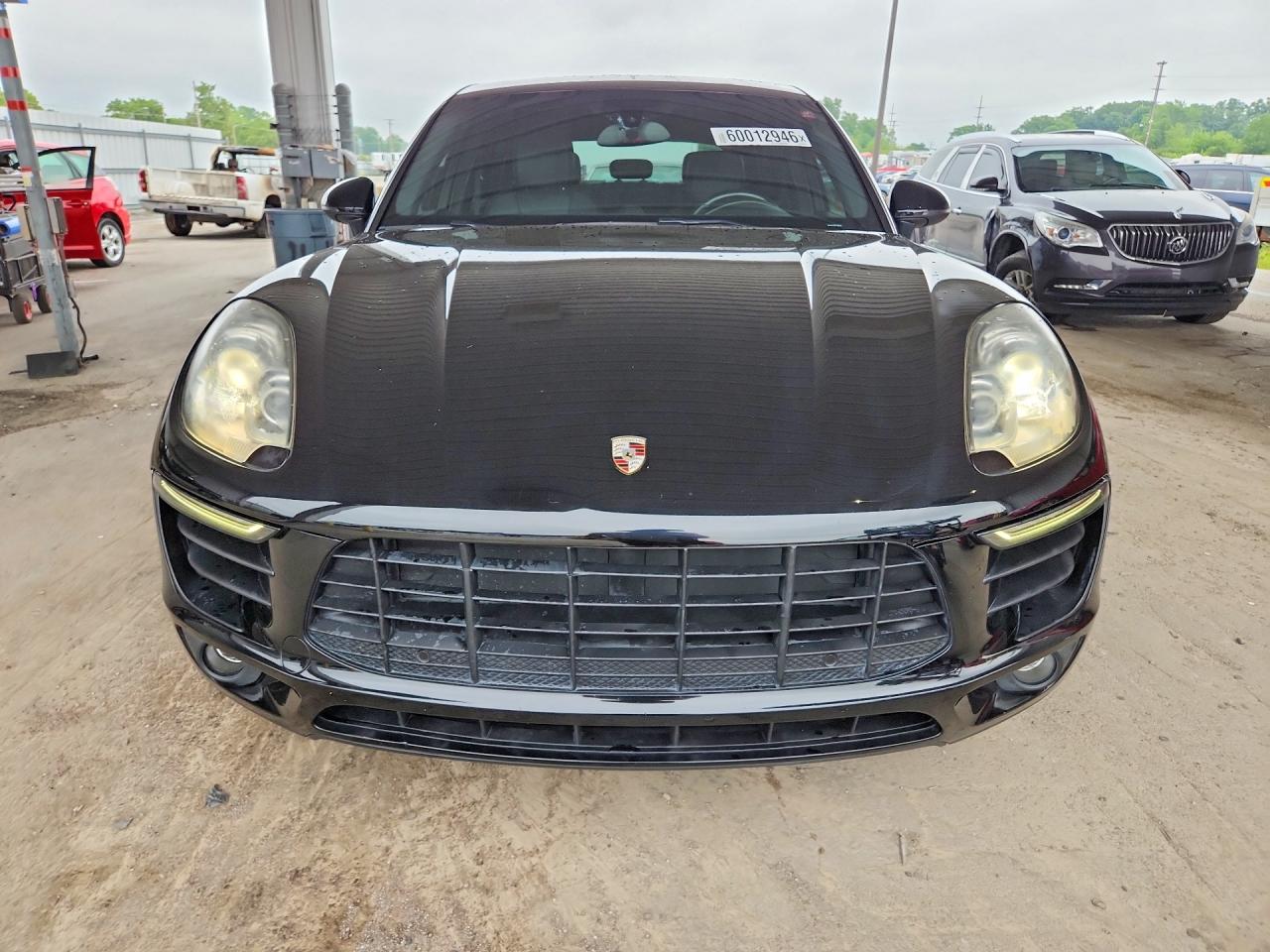 2015 PORSCHE MACAN