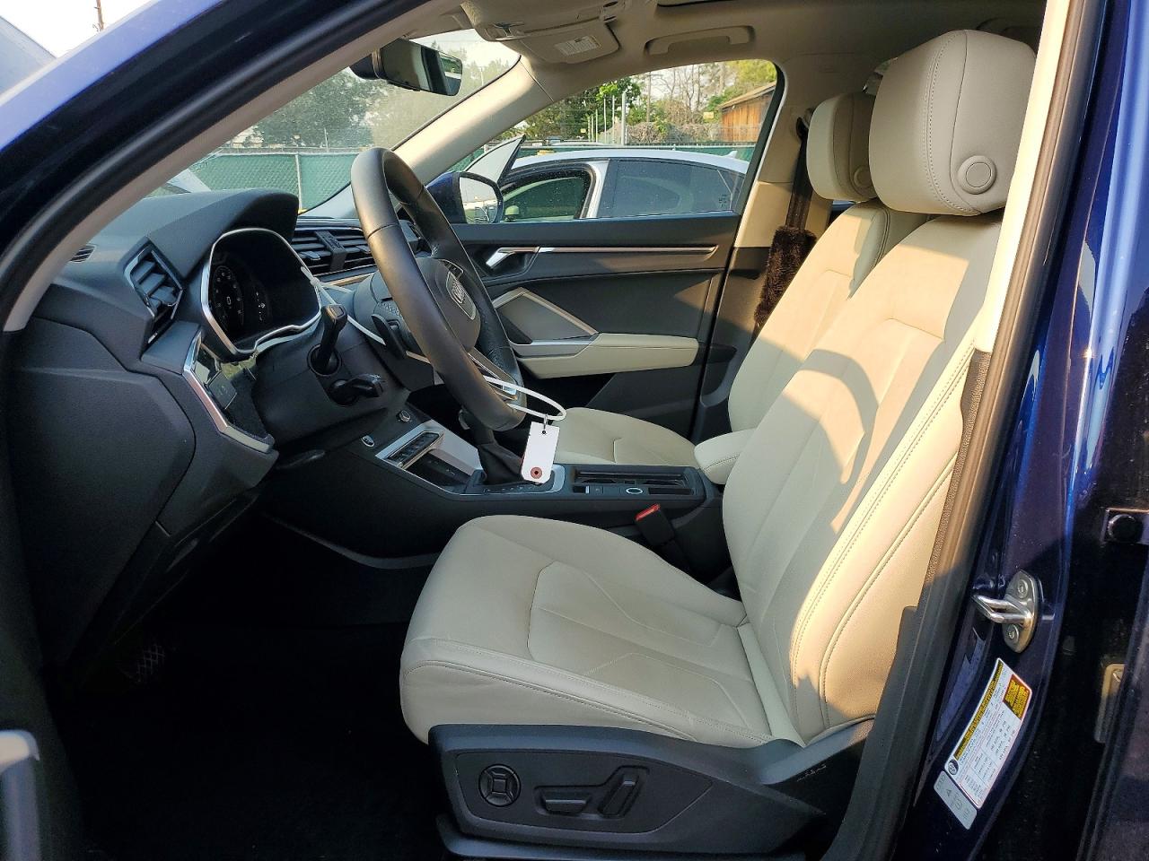 2024 AUDI Q3