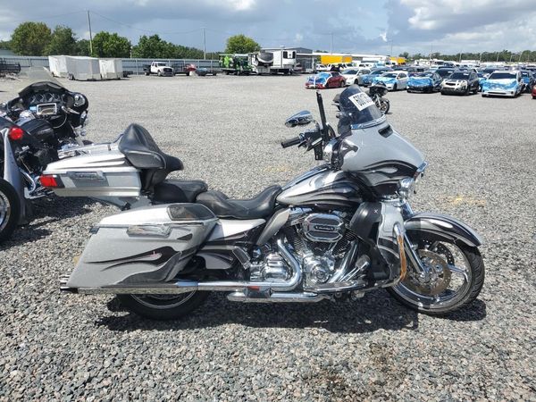 2015 HARLEY-DAVIDSON FLHXSE