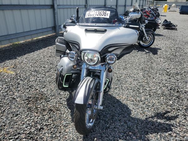 2015 HARLEY-DAVIDSON FLHXSE