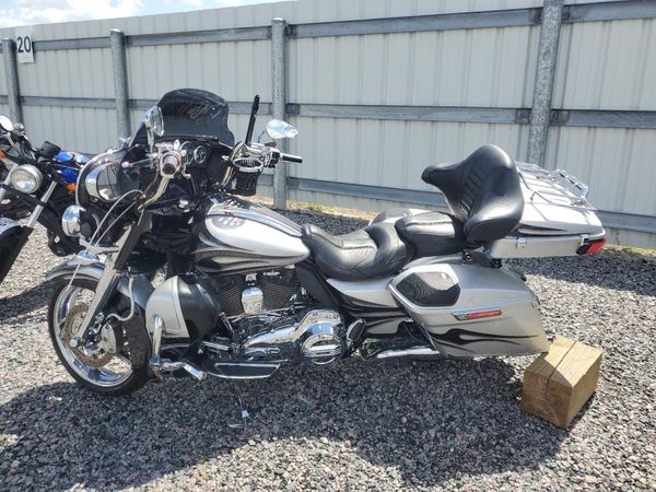 2015 HARLEY-DAVIDSON FLHXSE