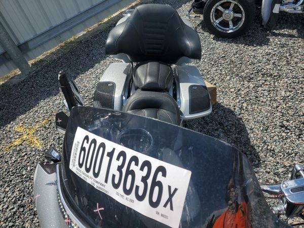 2015 HARLEY-DAVIDSON FLHXSE