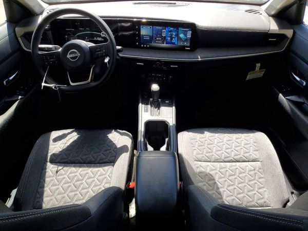 2026 NISSAN KICKS