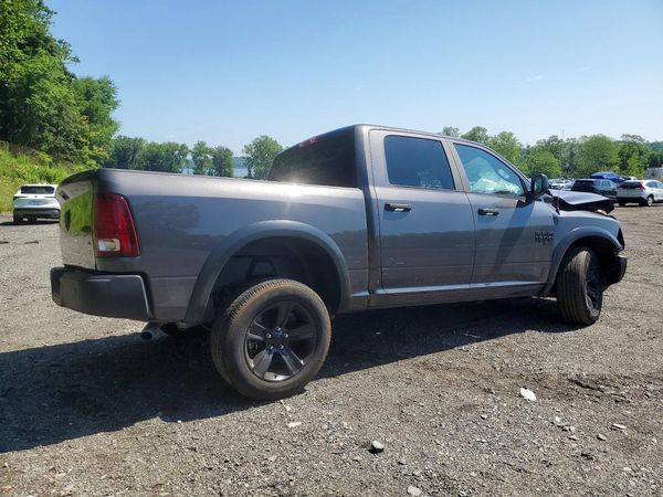 2024 RAM 1500 CLASSIC SLT / Warlock