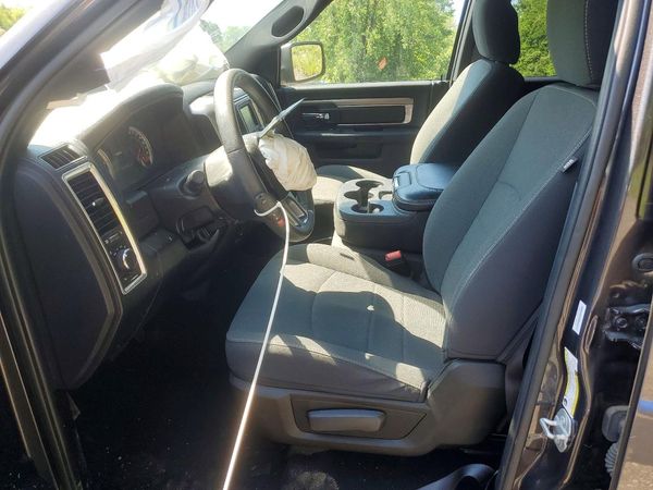 2024 RAM 1500 CLASSIC SLT / Warlock