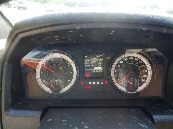 2024 RAM 1500 CLASSIC SLT / Warlock
