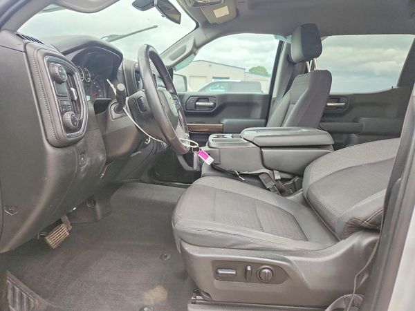 2019 CHEVROLET SILVERADO LT — DENT