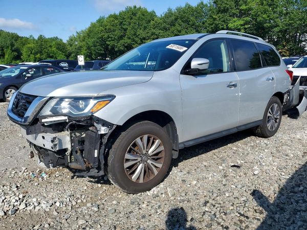 2018 NISSAN PATHFINDER — Front 3/4