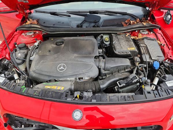 2015 MERCEDES-BENZ GLA
