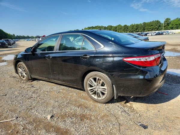 2015 TOYOTA CAMRY
