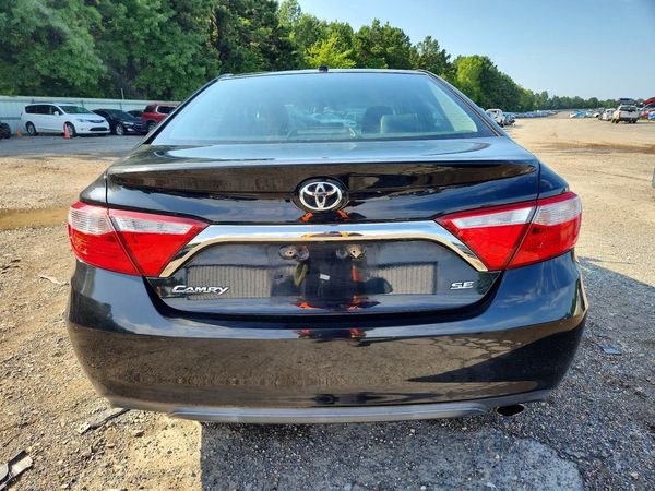 2015 TOYOTA CAMRY