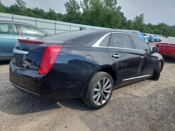 2017 CADILLAC XTS