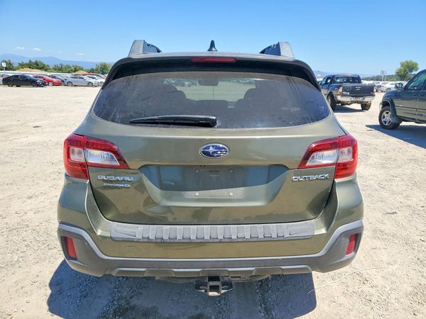 2018 SUBARU OUTBACK Premium