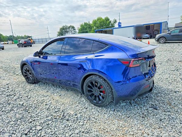 2024 TESLA MODEL Y