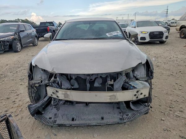 2016 LEXUS IS 200t