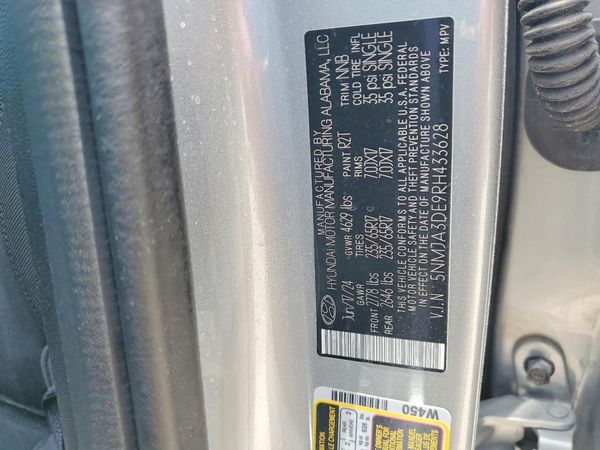 2024 HYUNDAI TUCSON SE