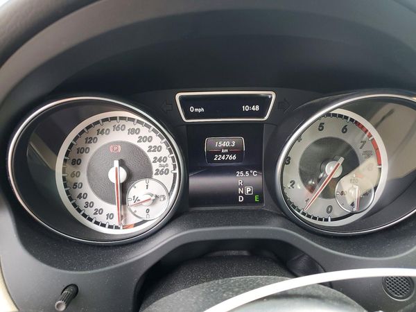 2015 MERCEDES-BENZ CLA