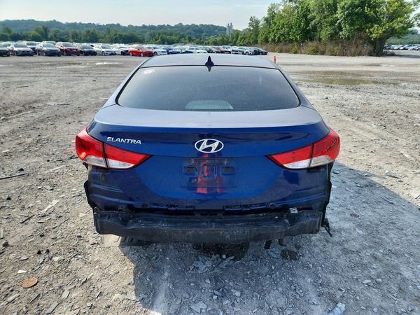 2013 HYUNDAI ELANTRA