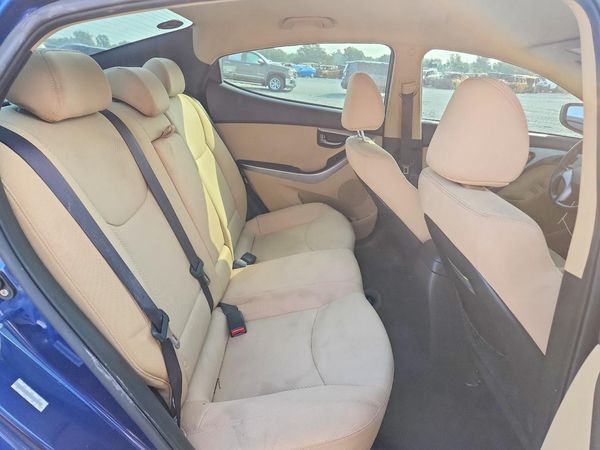 2013 HYUNDAI ELANTRA