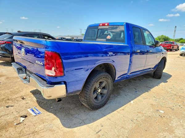 2018 RAM 1500 SLT